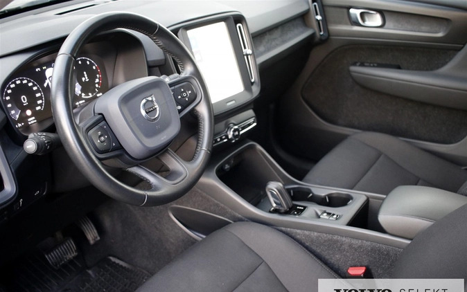 Volvo XC 40 cena 103555 przebieg: 125863, rok produkcji 2019 z Rydułtowy małe 352